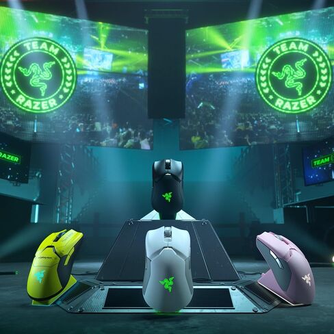 ماوس الألعاب اللاسلكي Razer Viper Ultimate Hyperspeed خفيف الوزن وقاعدة شحن RGB: أسرع مفتاح ماوس للألعاب - مستشعر بصري 20K DPI - إضاءة كروما - 8 أزرار قابلة للبرمجة - بطارية 70 ساعة in Saudi Arabia