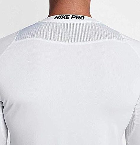 Nike mens Crew Neck in Saudi Arabia
