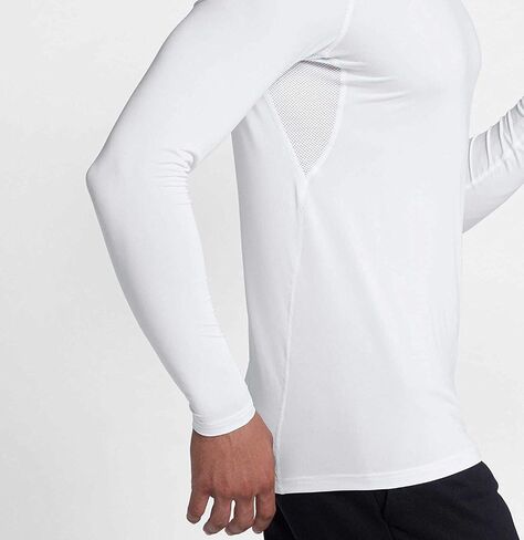 Nike mens Crew Neck in Saudi Arabia