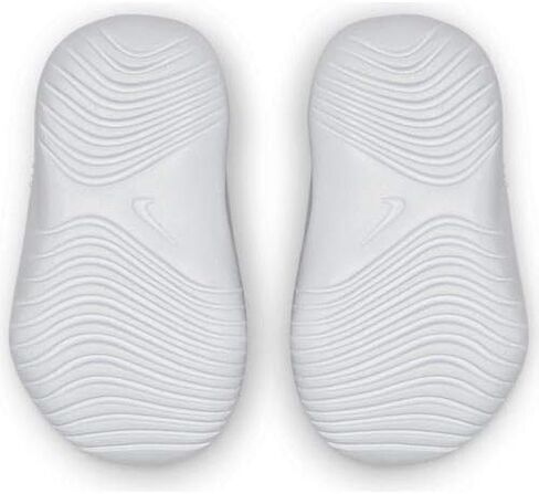 حذاء رياضي Nike للأطفال بتصميم Flex Runner سهل الارتداء in Kuwait