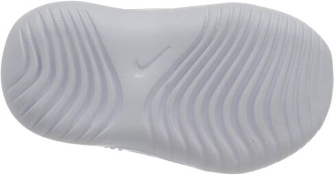 حذاء رياضي Nike للأطفال بتصميم Flex Runner سهل الارتداء in Kuwait