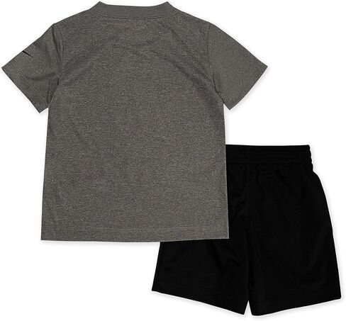 مجموعة الشورت Nike Dri-Fit مكون من قطعتين in Kuwait