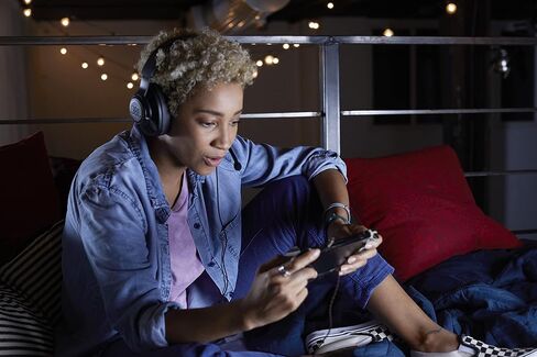 JBL Quantum 300 - Wired Over-Ear Gaming Headphones with JBL Quantum Engine Software - Black in Saudi Arabia