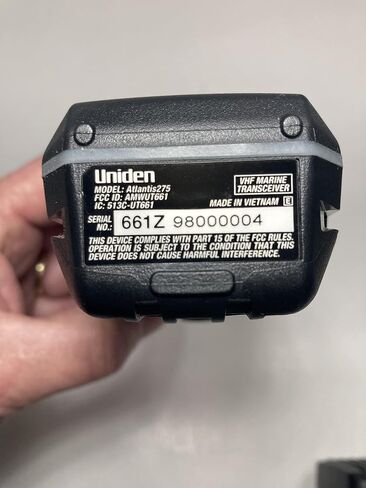 Uniden Atlantis 275 Handheld Two-Way VHF Marine Radio, Floating IPX8 Submersible Waterproof, Large Dual-Color Screen, 6-Watt, All USA/International/Canadian Marine Channels, NOAA Weather Alerts in Saudi Arabia