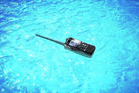 Standard Horizon HX890 محمول باليد VHF أزرق داكن - عائم 6 وات فئة H DSC راديو ثنائي الاتجاه in Saudi Arabia
