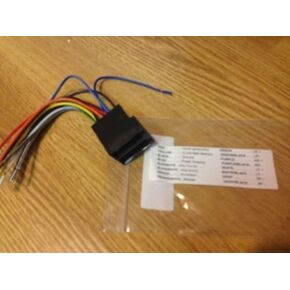 FREIGHTLINER SEMI Trucks Car Stereo ISO-DIN Wiring Harness Plug and Play in Kuwait
