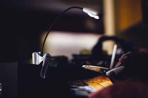 مصباح الكتاب LED من مايتي برايت XtraFlex2 in Kuwait