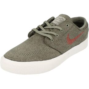 Nike mens Sneaker in Saudi Arabia