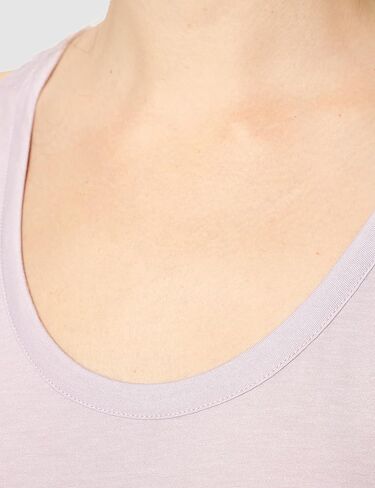 تيشيرت يوغا Dri-FIT Crossback من نايك للنساء in Kuwait