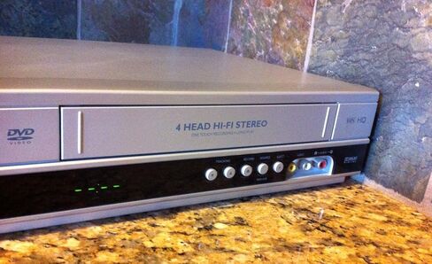 فيليبس DVP3340V DVD VCR كومبو in Kuwait