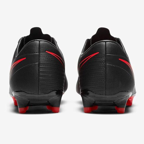 حذاء كرة القدم Nike Legend 8 Academy FG/MG للرجال in Kuwait