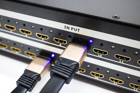 مفتاح مصفوفة HDMI 16x16 من ISEEVY مع HDMI 16 في 16 خارج قناة كاملة يدعم 4Kx2K@30Hz، 1080P 3D@60Hz، HDCP 1.4، الأشعة الزرقاء مع أزرار مرئية لتشغيل أسهل in Kuwait