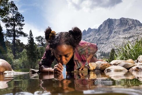 LifeStraw Peak Series Personal Water Filter for Hiking, Camping, Travel, and Emergency Preparedness, 1 Pack, Mountain Blue in Kuwait