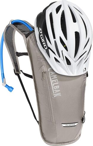 حزمة ترطيب الدراجة الخفيفة الكلاسيكية من CamelBak، 70 أونصة in Saudi Arabia
