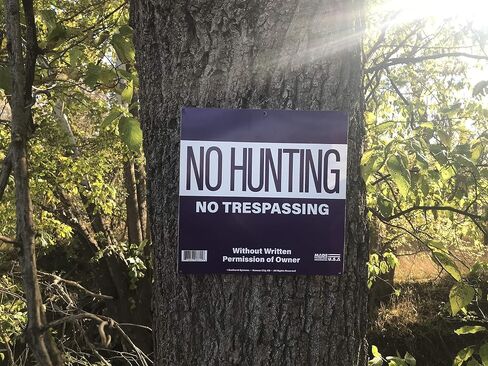 صن براست سيستمز لافتة بعبارة No Hunting/Trespassing Property Marking 8616، 12 انش × 12 انش، عبوة من 10 قطع، ارجواني in Kuwait