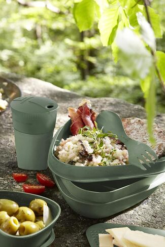 Light My Fire Camping Mess Kit - 8 pcs Mess Kit for Camping 1 Person - Reusable Camping Plates and Utensils - BPA Free Lunch Box to Go with Cutlery - Camping Dishes/Hiking Mess Kit/Bento Box in Kuwait