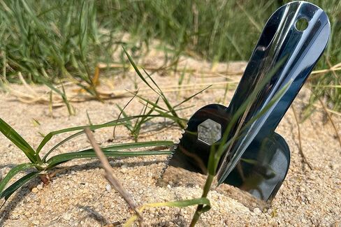 مجرفة تخييم خفيفة الوزن من ال دبليو سي يو اس ان جيه مصنوعة من الستانلس ستيل 3CR13 للاستخدام الخارجي والحديقة والمشي لمسافات طويلة والتخييم وحفر البستنة مع سلك بطول 1.5 متر ومشبك حبل in Kuwait