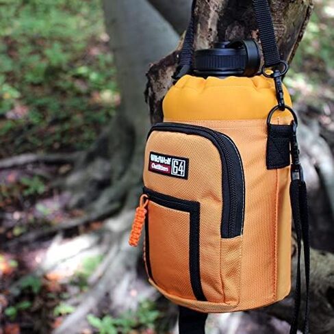 Wild Wolf Outfitters - أفضل حامل لزجاجات المياه رقم 1 لزجاجات سعة 64 أونصة - يمكنك حمل القارورة وحمايتها وعزلها باستخدام هذا الحامل من الدرجة العسكرية المزود بجيبين وحزام كتف مبطن قابل للتعديل. in Kuwait
