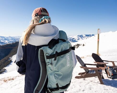 حزمة ترطيب الثلج من CamelBak Powderhound 12، 70 أونصة - حقيبة ظهر معزولة للترطيب الشتوي in Kuwait