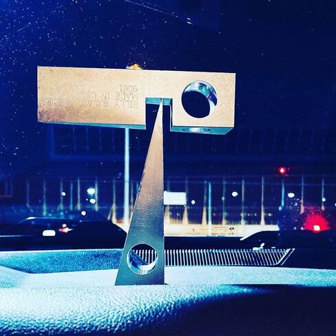 إسفين بيلي جوت 6061 - إسفين رجال الإطفاء الأكثر ابتكارًا من الألومنيوم - صنع في الولايات المتحدة الأمريكية in Kuwait