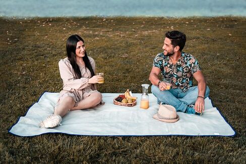 Dagmi Outdoors بطانية مقاومة للماء للاستخدام الخارجي، بطانيات كبيرة من الصوف وبطانيات للتخييم للطقس البارد. مثالية للاستخدام في الهواء الطلق والسيارة والكلاب والنزهة. مقاوم للرياح، مبطن، دافئ جدًا، يمكن غسله في الغسالة. in Saudi Arabia