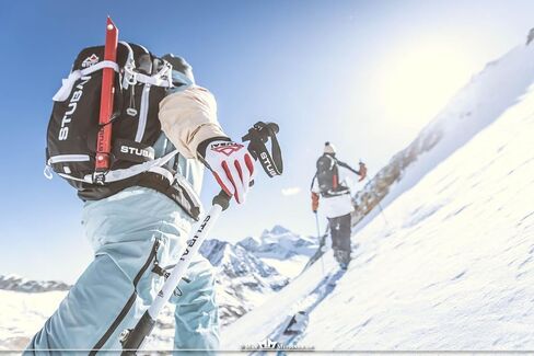 Stubai - Tour Ultralight Ice Axe (66 cm) - Ice Climbing/Mountaineering/Snowfield Travel/Alpine Climbing in Kuwait