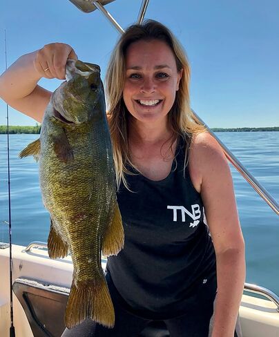 طعوم نورث الحقيقية - ميني ميراج مينوة 3 بوصات (لمعان، 8 عبوات) - طعم صيد السمك الناعم من البلاستيك الناعم دروبشوت نيد ريج فينيس ميننو بيت سملت شاد والي سمولموث بايك كرابي داميكي in Kuwait