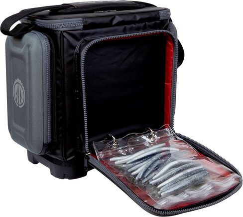 Plano KVD Wormfile Signature Series 3600 Speedbag، قماش أسود مطلي بمادة TPE مع تصميم داخلي ولمسات حمراء، حقيبة صيد ناعمة ممتازة، تخزين أدوات الطعوم والسحر in Saudi Arabia