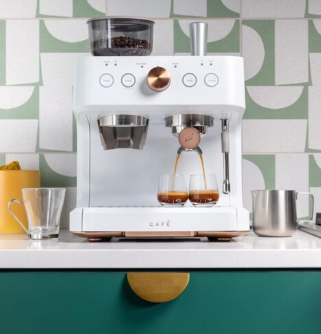 Café Bellissimo Semi Automatic Espresso Machine + Milk Frother | WiFi Connected| Built-In Bean Grinder, 15-Bar Pump & 95-Ounce Water Reservoir | Matte Black, C7CESAS3RD3 in Saudi Arabia