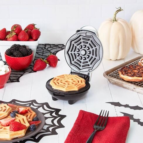 SPIDERWEB MINI WAFFLE MAKER (White) in Saudi Arabia