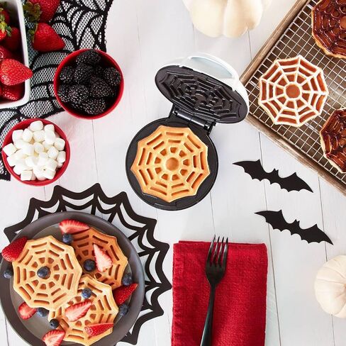 SPIDERWEB MINI WAFFLE MAKER (White) in Saudi Arabia