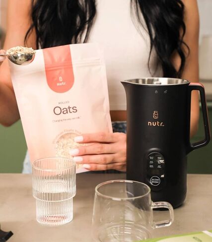 حزمة NUTR Machine وNUTR Blends: صانع حليب الجوز الأوتوماتيكي، والحليب النباتي محلي الصنع، والمشروبات غير الألبان، ومزيج مسحوق الصحة والعافية، والفراولة in Kuwait