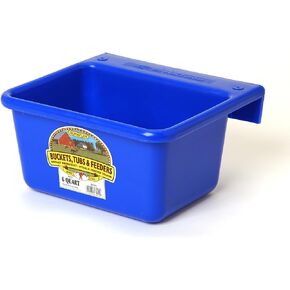 وحدة تغذية بلاستيكية صغيرة من Little Giant® | مغذي السياج | تغذية الماعز | دلو متين وقابل للتركيب للماشية | صنع في الولايات المتحدة الأمريكية | 6 كوارت | أزرق in Kuwait