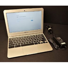 Samsung 11.6" LED 16GB Chromebook Exynos 5 Dual-Core 1.7GHz 2GB XE303C12-A01US in Kuwait