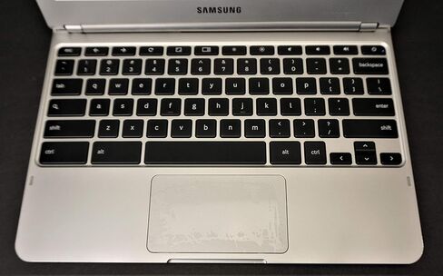 Samsung 11.6" LED 16GB Chromebook Exynos 5 Dual-Core 1.7GHz 2GB XE303C12-A01US in Saudi Arabia