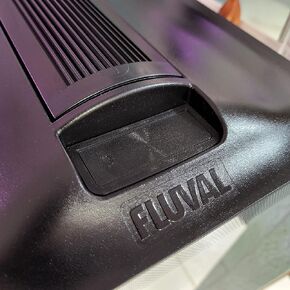 غطاء باب التغذية لـ Fluval Evo 13.5G 52L in Kuwait