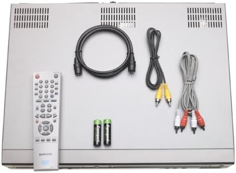 Samsung DVD-V2000 DVD-VCR Combo in Saudi Arabia