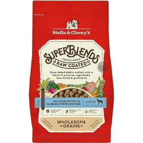 Stella & Chewy's SuperBlends الحبوب الصحية المطلية الخام وصفة السمك الأبيض وسمك السلمون البرية مع الأطعمة الفائقة، 3.5 رطل. حقيبة in Kuwait