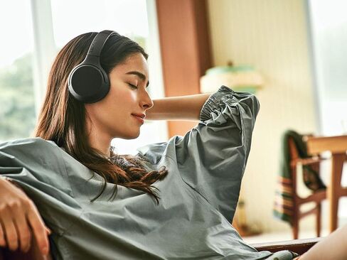 Sony WHXB700 Wireless Extra Bass Bluetooth Headset/Headphones with mic for Phone Call and Alexa Voice Control, Black in Saudi Arabia