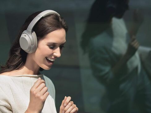 Sony WH1000XM3 Noise Cancelling Headphones : Wireless Bluetooth Over the Ear Headset – Silver (2018 Version) in Kuwait