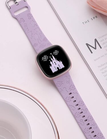 سوار كرتوني منقوش من Girovo متوافق مع Fitbit Versa 4/Versa 3/Sense 2/Sense Bands للنساء والرجال، أشرطة بديلة من السيليكون الناعم، أساور معصم رياضية لطيفة لملحقات ساعة Fitbit Sense in Kuwait