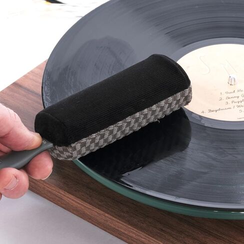 MusicNomad Next Level Vinyl Record Cleaning & Care Kit - 6 'n 1 Includes Large 120ml Cleaner Solution, Clean/Dry/Dust Brush, Stylus Cleaner Brush, Premium Pad Cleaner & Storage Box (MN890) in Saudi Arabia