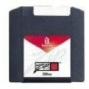 IOMEGA Zip Disk, IBM & PC Format 250 MB in Kuwait