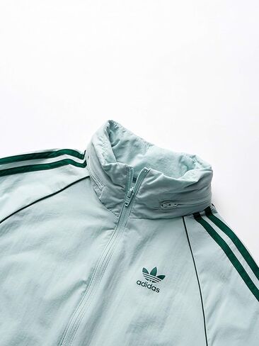 سترة رجالية من Adidas Originals BLC Superstar windbreaker in Saudi Arabia
