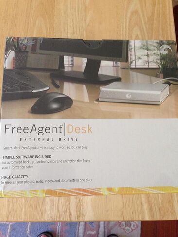 Seagate FreeAgent Desk 1 TB USB 2.0 Desktop External Hard Drive ST310005FDA2E1-RK (Silver) in Saudi Arabia
