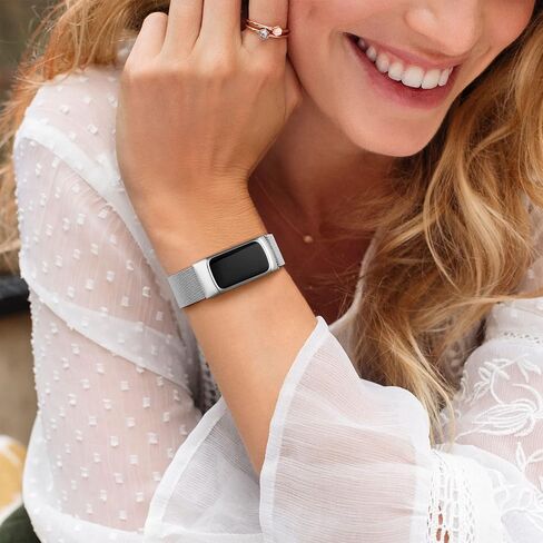 ZWGKKYGYH Compatible with Fitbit Charge 5 Bands for Women Men, Stainless Steel Charge 5 Metal Band Magnetic Mesh Watch Strap Replacement for Fitbit Charge 5 Advanced Fitness & Health Tracker in Kuwait