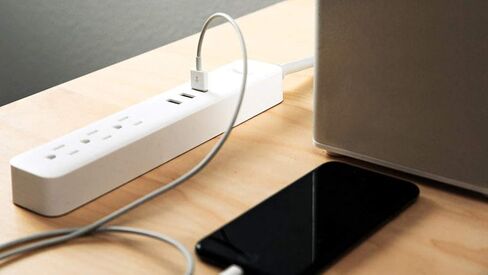 WYZE Surge Protector, 3 USB Ports, 3-Outlets, 15A Overload Protection, 4ft Power Cord, Work from Home, UL and FCC Certified, White in Saudi Arabia
