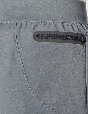 Under Armour Men's Stretch Woven Utility Tapered Workout Pant in Kuwait