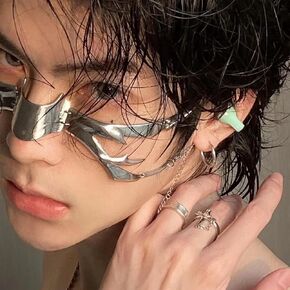 قناع تنكر KF Ornament CyberPunk Cyborg، قناع نصف وجه ماردي جراس قناع معدني سائل غير منتظم للوجه للنساء in Kuwait