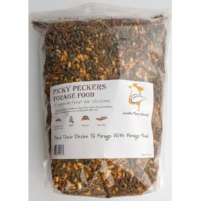 Chicken Feed Treat 10 lbs | USA Produced Grubs (Black Fly Larvae) & Organic Whole Grains in Kuwait